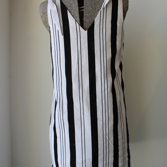 Mink Pink Stripe Linen Dress - Picture 4 of 4